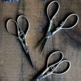 Floral Tear Drop Scissors
